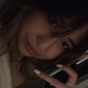 Meet your Posher, Lyaa